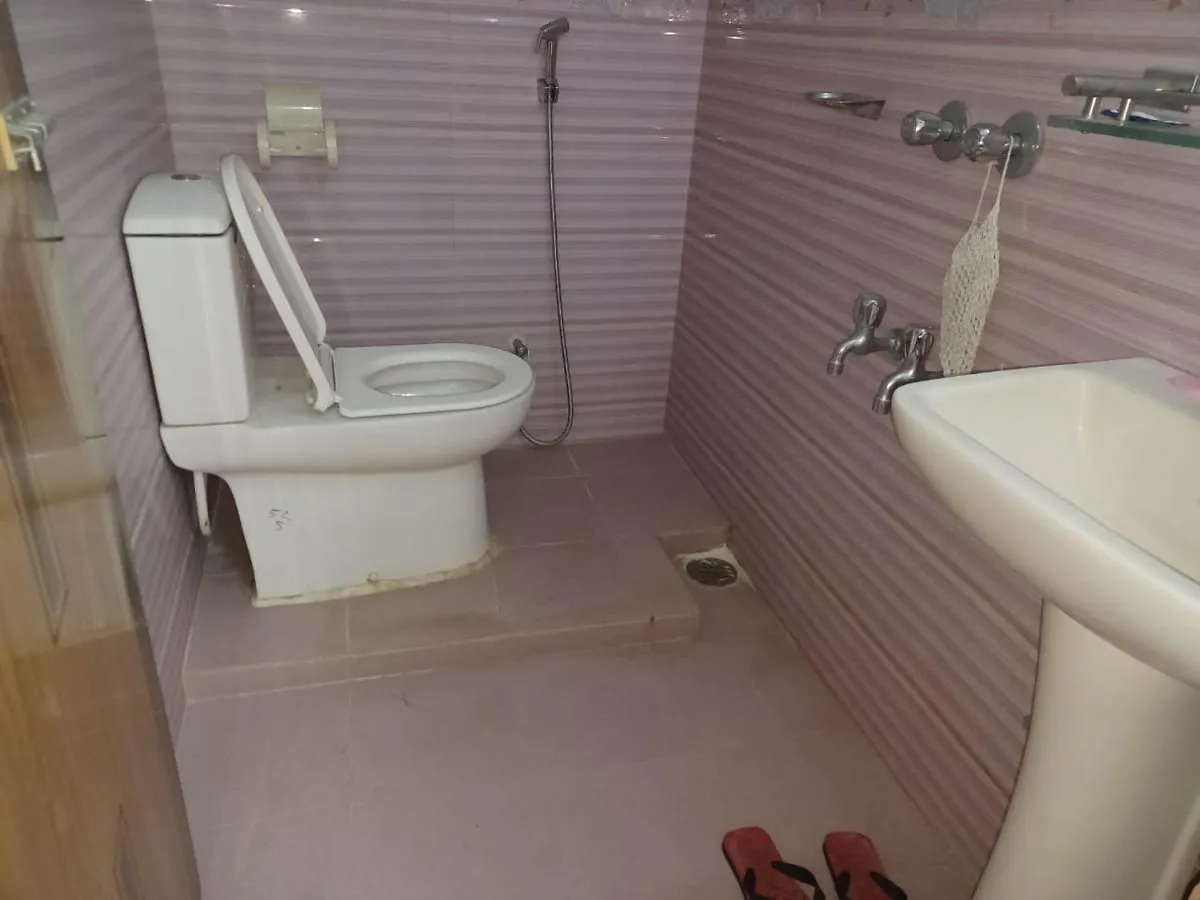 Guest Room Near Stadium And Heart Foundation In Mirpur Dhaka Apartment